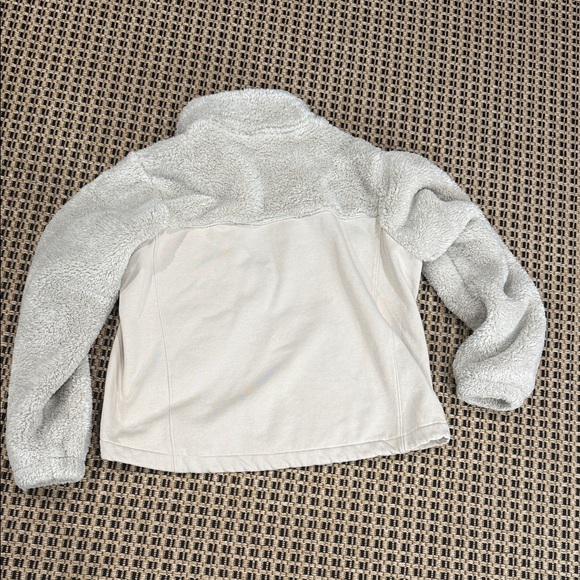 Columbia Two-Tone Fleece Jacket in Gray and Cream - Picture 9 of 9